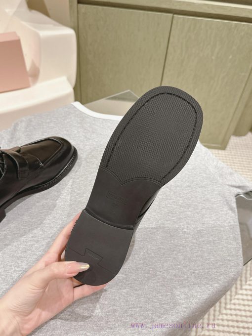 | ²⁰²4 𝐬𝐬  🤍🤎MIUMIU British minimalist motorcycle sandals with thick heels and round heads76014p3y - Image 7
