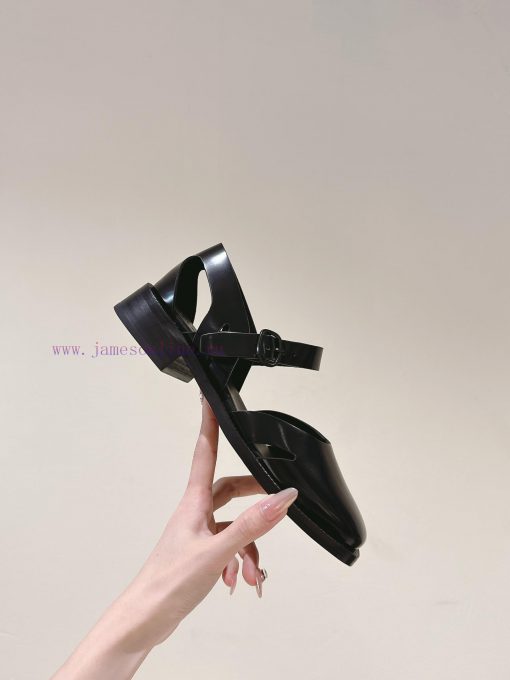 | ²⁰²4 𝐬𝐬  🤍🤎HEREU British minimalist motorcycle sandals with thick heels, round heads, anoobod18q - Image 9