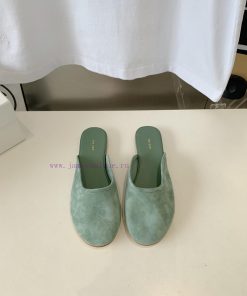 The Row Super Soft Sheepskin Half Slippers with 10000 RecommendationsThe texture that can beflel3e8g