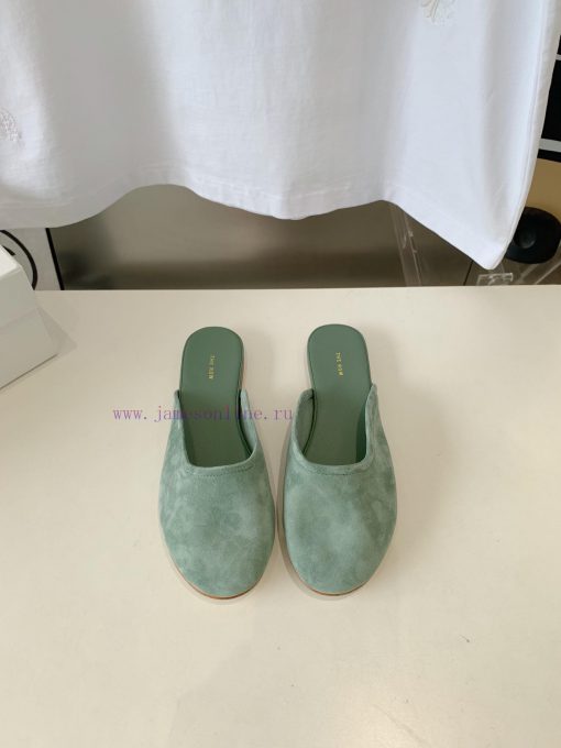 The Row Super Soft Sheepskin Half Slippers with 10000 RecommendationsThe texture that can beflel3e8g