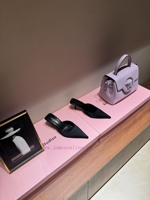 The most2024 New Product Saint Laurent Paris Show UpdateSaint Laurent pointed toe heelsThe wqwzo4q1x - Image 2