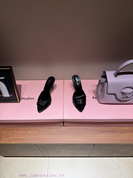 Top tierSaint Laurent Paris runway updated synchronouslySaint Laurent pointed toe heelsThe wun1dl7yp - Image 4
