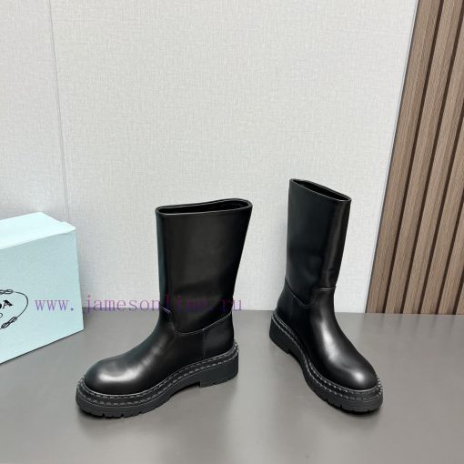 Top tierPrada 24vs Autumn/Winter Latest Explosive Martin Boot SeriesRound toe thick soled bog09v4jce - Image 4