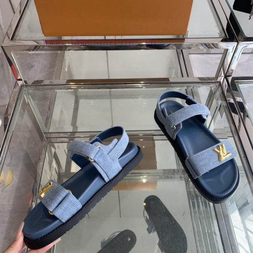 Top LV 2024 Spring/Summer New Collection focuses on beach sandals, hard goods, new purchasinqrj25xjw - Image 4
