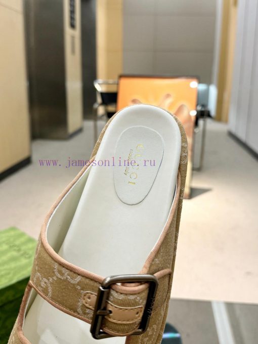 Full year shipment, Gucci's latest limited edition thick soled slippers of top quality are a1txzrbjw - Image 7