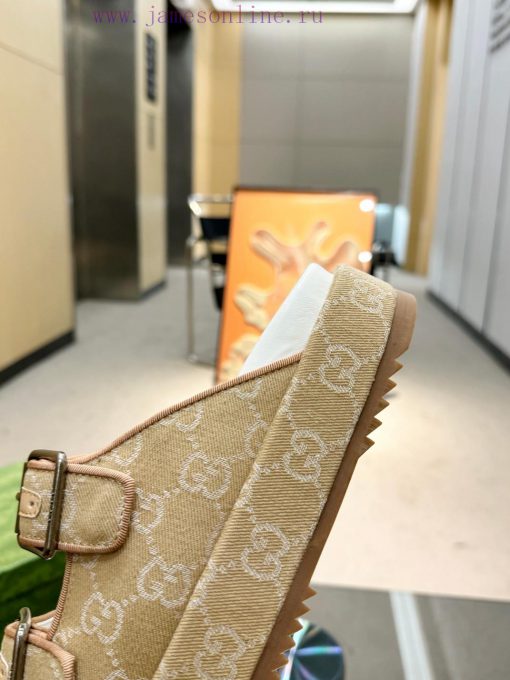 Full year shipment, Gucci's latest limited edition thick soled slippers of top quality are a1txzrbjw - Image 8