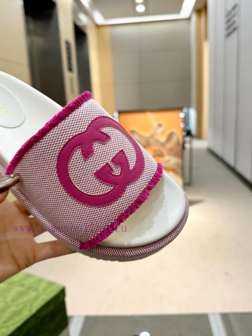 Full year shipment, Gucci's latest limited edition thick soled slippers of top quality are a328jduo8 - Image 9