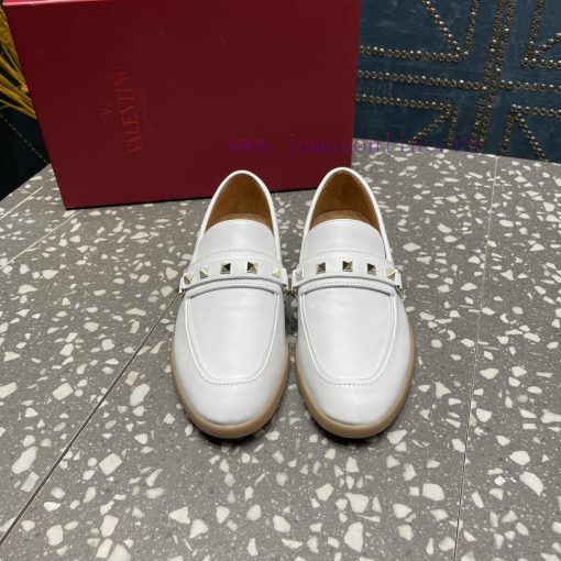 Valentino. The latest collection of Valentino features the most detailed and perfect classicrd2l88hb