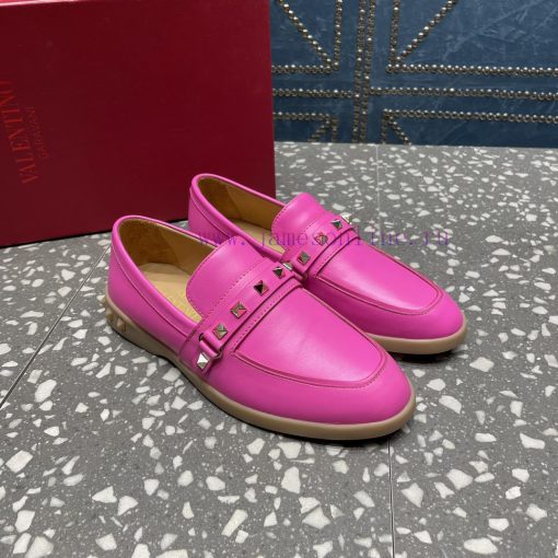 Valentino. The latest collection of Valentino features the most detailed and perfect classicz6jzyeg4 - Image 3