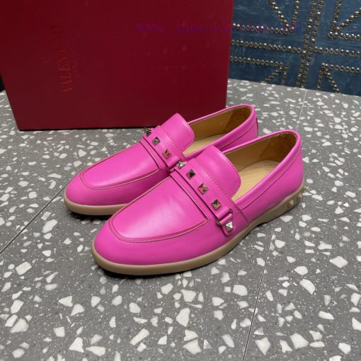 Valentino. The latest collection of Valentino features the most detailed and perfect classicz6jzyeg4 - Image 4