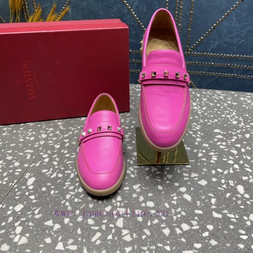 Valentino. The latest collection of Valentino features the most detailed and perfect classicz6jzyeg4 - Image 8