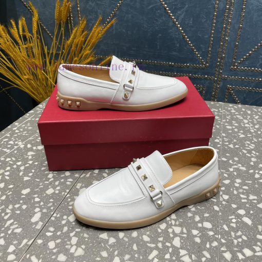 Valentino. The latest collection of Valentino features the most detailed and perfect classicrd2l88hb - Image 10