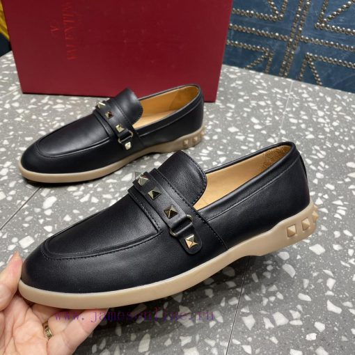Valentino. The latest collection of Valentino features the most detailed and perfect classicawrxoo4j - Image 5
