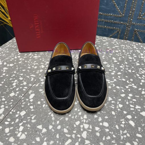 Valentino. The latest collection of Valentino features the most detailed and perfect classicj6e8skyv