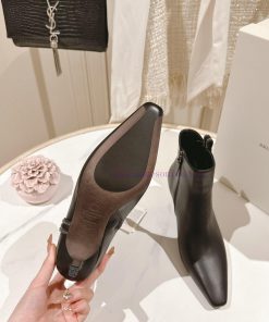 . The classic inspiration of the highest quality Brunello Cucinelli short boots in the markemndkw69q