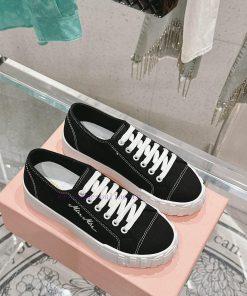 𝐌𝐢𝐮𝐌𝐢𝐮 New product launch: Original shoe shape is super accurate, details are perfect and su6y67zy1u