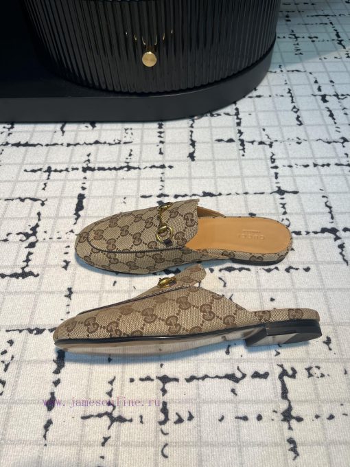 Gucci's classic horseclip slippers not only have a classic style, but also the latest colorso9he1nrs - Image 5