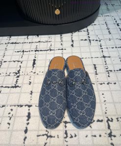 Gucci's classic horseclip slippers not only have a classic style, but also the latest colors05fnm1og
