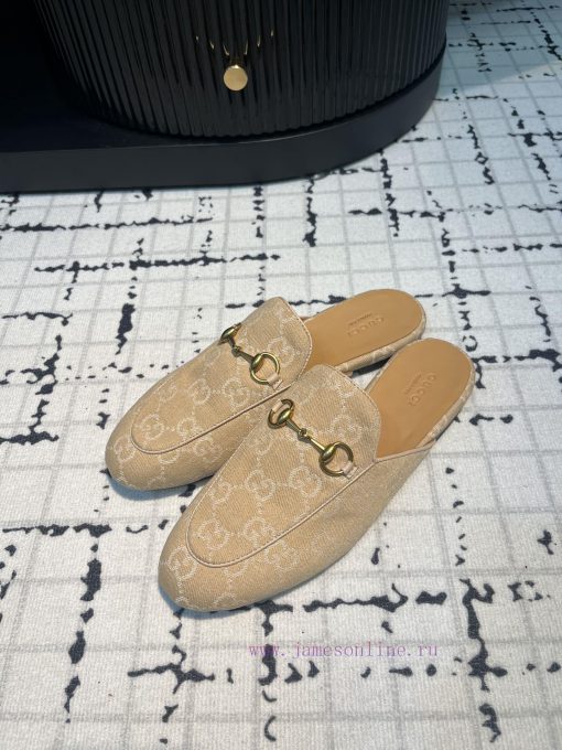 Gucci's classic horseclip slippers not only have a classic style, but also the latest colors29qomjpg - Image 3