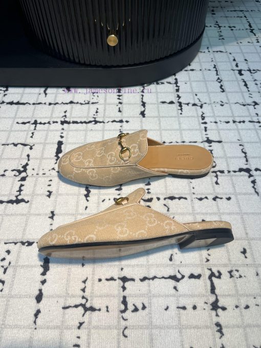 Gucci's classic horseclip slippers not only have a classic style, but also the latest colors29qomjpg - Image 5