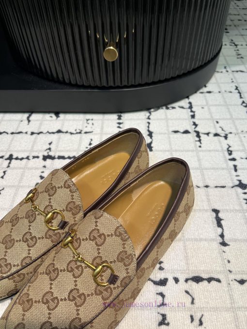 Gucci's classic horseneck buckle loafers are not only classic in style, but also the latest 44r6aic2 - Image 7