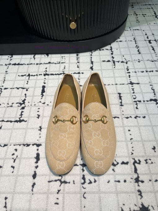 Gucci's classic horseneck buckle loafers are not only classic in style, but also the latest ahugmv6p - Image 2