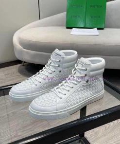 The original BottegaVeneta Bottega classic men's lace up short boots were developed with topravwh30e