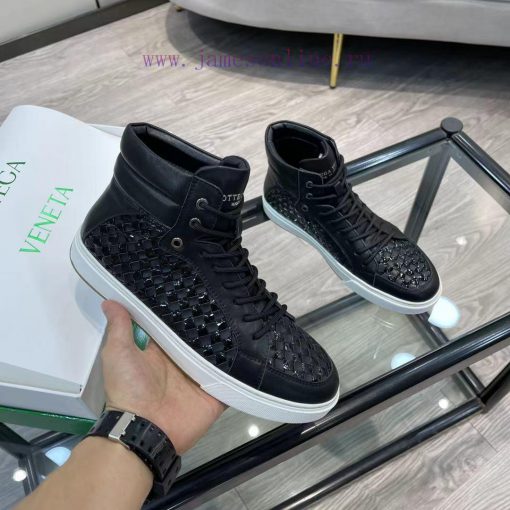 The original BottegaVeneta Bottega classic men's lace up short boots were developed with toprb0kfhls - Image 5