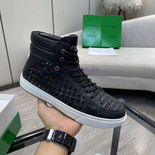 The original BottegaVeneta Bottega classic men's lace up short boots were developed with toprb0kfhls - Image 7