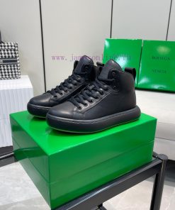 The original BottegaVeneta Bottega classic men's lace up short boots were developed with topkslmgk2t