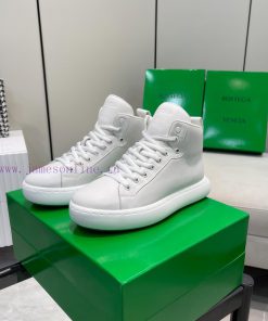 The original BottegaVeneta Bottega classic men's lace up short boots were developed with top1vm6x1bg