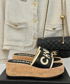Chanel | Chanel 24P Spring/Summer New ProductsThick soled letter slippersThis season's cooli6np4gkmi