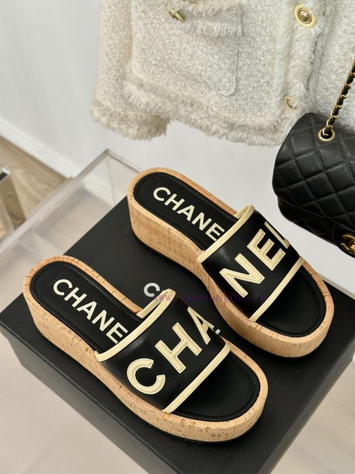 Chanel | Chanel 24P Spring/Summer New ProductsThick soled letter slippersThis season's cooli6np4gkmi - Image 4