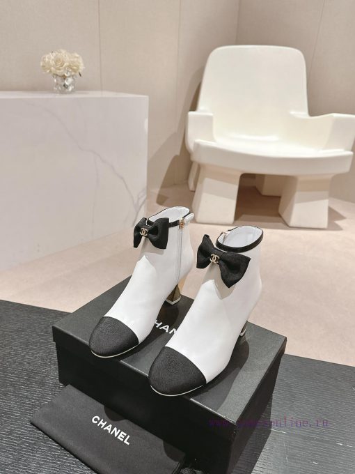 Purchasing grade𝗖𝗛 * 𝗔𝗡𝗟 | | 𝟐𝟎𝟐𝟒 Butterfly knot short boots and shoesTop tier high-end qualmiy67gs2 - Image 2