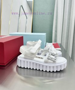 Roger Vivier RV 24ss series with thick soled back air sandals, popular among many internet ck29isgyy