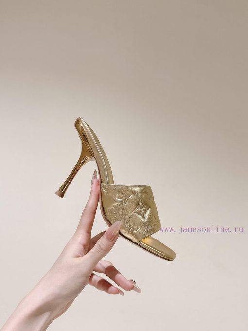 | ²⁰²4 𝐬𝐬  🤍🤎 Lvjia's new LV top-level product, featuring Lv brand slippers and hard goods,cprl453l - Image 9