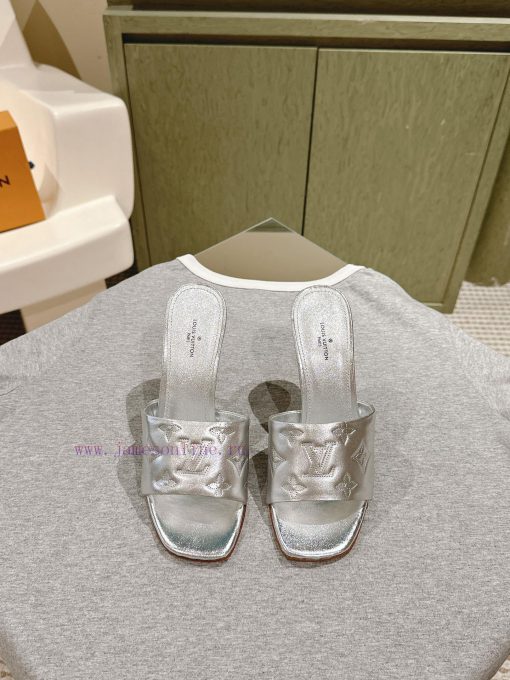 | ²⁰²4 𝐬𝐬  🤍🤎 Lvjia's new LV top-level product, featuring Lv brand slippers and hard goodsxsm5wcen - Image 2