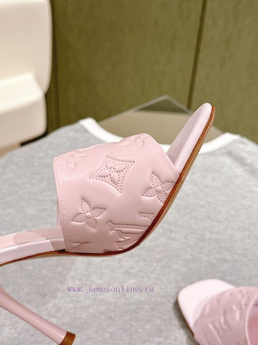 | ²⁰²4 𝐬𝐬  🤍🤎 Lvjia's new LV top-level product, featuring Lv brand slippers and hard goodsiwthhvyx - Image 5