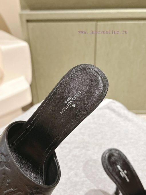 | ²⁰²4 𝐬𝐬  🤍🤎 Lvjia's new LV top-level product, featuring Lv brand slippers and hard goods0dnp02o0 - Image 5