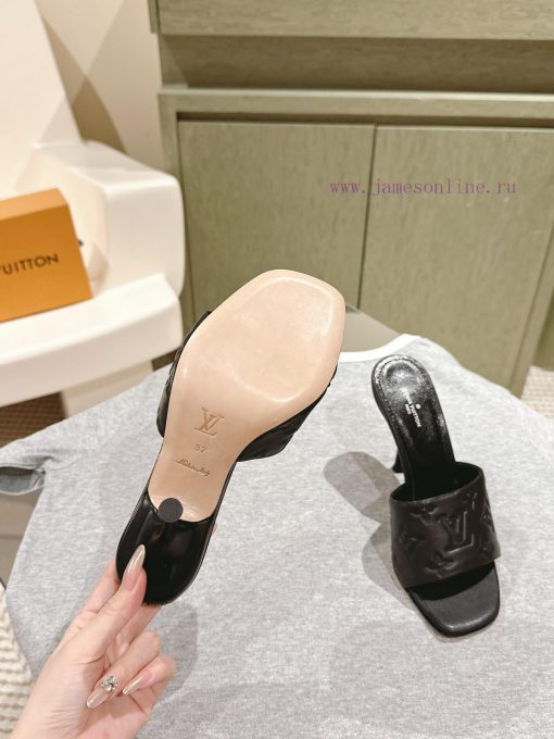 | ²⁰²4 𝐬𝐬  🤍🤎 Lvjia's new LV top-level product, featuring Lv brand slippers and hard goods0dnp02o0 - Image 7