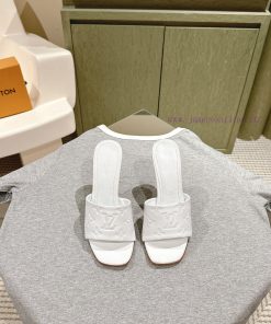 | ²⁰²4 𝐬𝐬  🤍🤎 Lvjia's new LV top-level product, featuring Lv brand slippers and hard goodslswpxkqq