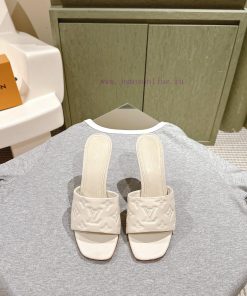 | ²⁰²4 𝐬𝐬  🤍🤎 Lvjia's new LV top-level product, featuring Lv brand slippers and hard goods5btgldzx