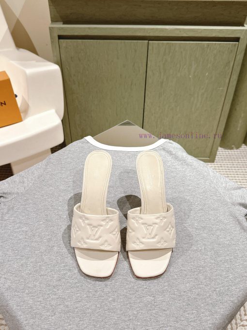 | ²⁰²4 𝐬𝐬  🤍🤎 Lvjia's new LV top-level product, featuring Lv brand slippers and hard goods5btgldzx - Image 2