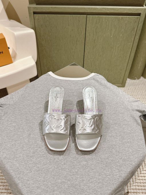 | ²⁰²4 𝐬𝐬  🤍🤎 Lvjia's new LV top-level product, featuring Lv brand slippers and hard goodspu9kr66e