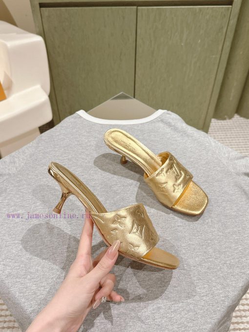 | ²⁰²4 𝐬𝐬  🤍🤎 Lvjia's new LV top-level product, featuring Lv brand slippers and hard goods48v2xu7i - Image 4