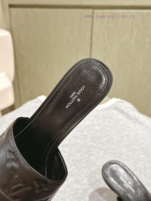 | ²⁰²4 𝐬𝐬  🤍🤎 Lvjia's new LV top-level product, featuring Lv brand slippers and hard goods,w6m6hbvj - Image 5