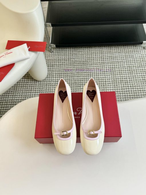| ²⁰²4 𝐬𝐬  🤍🤎New single shoe series launchedAn elegant and fresh style, the latest version16a21rf6 - Image 2