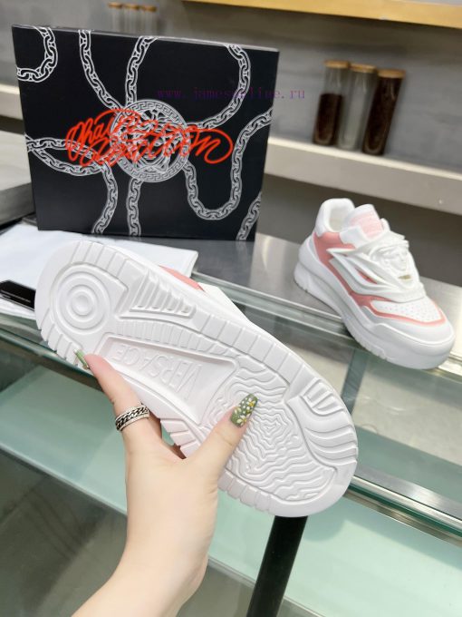 . Versace, popular all over the internet in 2024, is a pair for everyone. The original Versa9g1l673k - Image 6