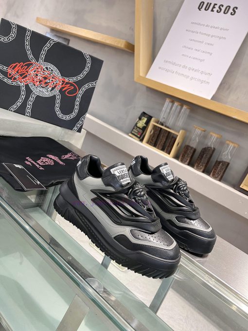 Versace, popular all over the internet in 2024, is a pair for everyone. The original Versacechl2jpk2 - Image 8