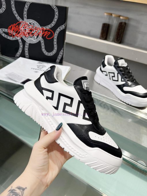 . Versace, popular all over the internet in 2024, is a pair for everyone. The original Versavc25856g - Image 2